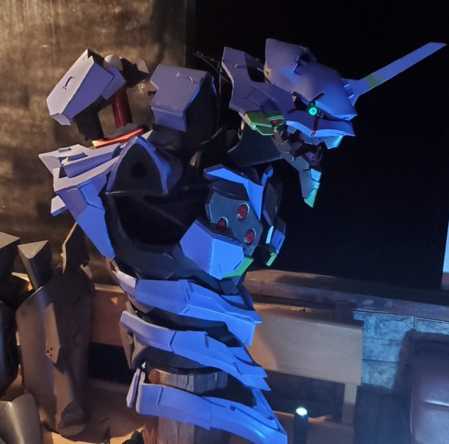 用EVA打造EVA！ 推主用巧拼制作出《新世纪福音战士》初号机Cosplay服装-吾爱源码acg次元论坛