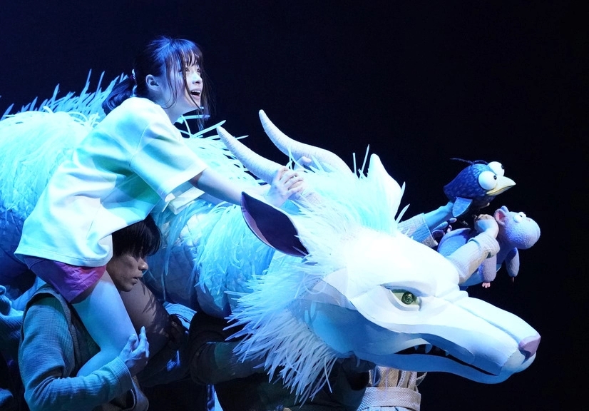 舞台剧《神隐少女》11月19日起数位平台付费上架,桥本环奈主演版本首度公开 舞台剧《神隐少女》11月19日起数位平台付费上架,桥本环奈主演版本首度公开